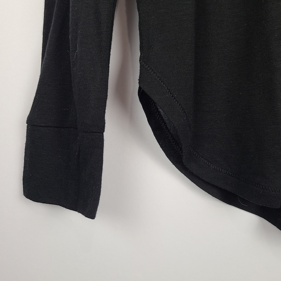 Wilfred Aritzia black v-neck semi-sheer long sleeve shirt, oversized S (PTP 23") - Picture 4 of 6